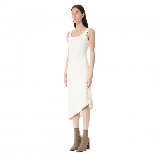 Robe V